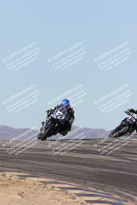 media/Dec-07-2025-CVMA (Sun) [[3e7d2de5dc]]/Race 7-Formula Lightweight Twins Shootout/